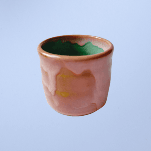 Ręcznie wykonana ceramiczna czarka, w kolorze różowym, idealna do kawy, espresso