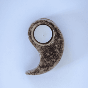 Ręcznie wykonany ceramiczny świecznik yin-yang, zestaw dwóch elementów w kontrastowych kolorach, dekoracja w stylu zen i boho