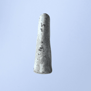 Ręcznie wykonany ceramiczny stojak na pierścionki, w kolorze szarym, idealny akcesorium do przechowywania pierścionków